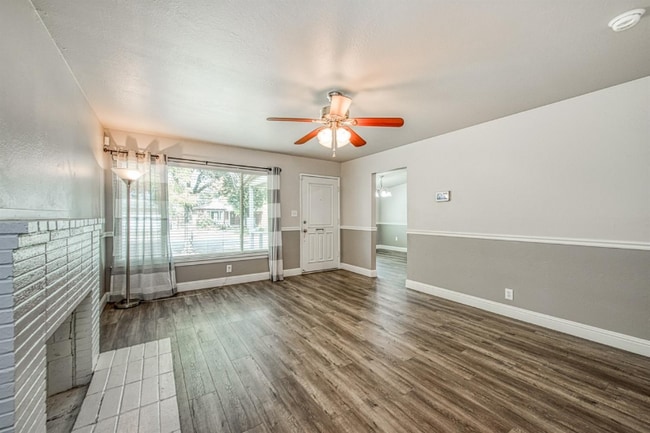 Building Photo - 2234 E Rialto Ave