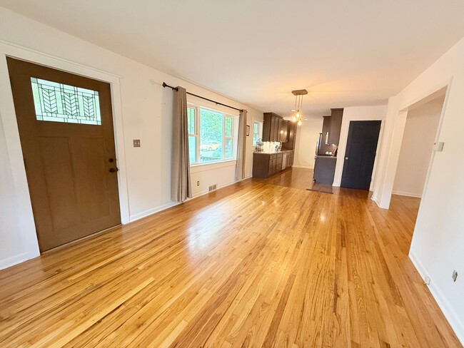 Foto del edificio - 1612 N Roosevelt Ave