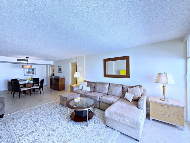 Foto del edificio - 3546 S Ocean Blvd