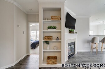 Building Photo - 10 Primrose Way