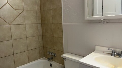 Building Photo - 210 W Kittyhawk Dr