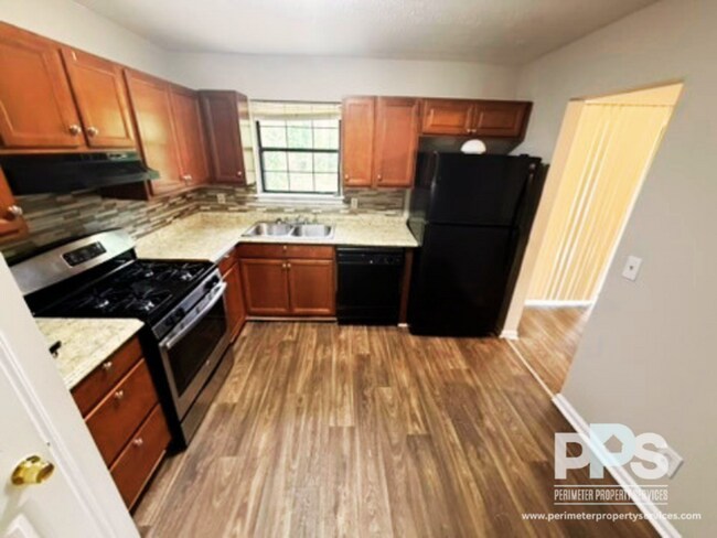 Foto del edificio - 4852 Lost Colony Ct