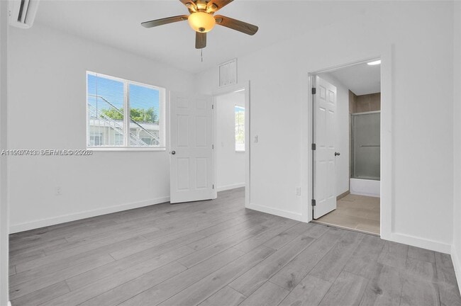 Foto del edificio - 600 NW 25th Ct