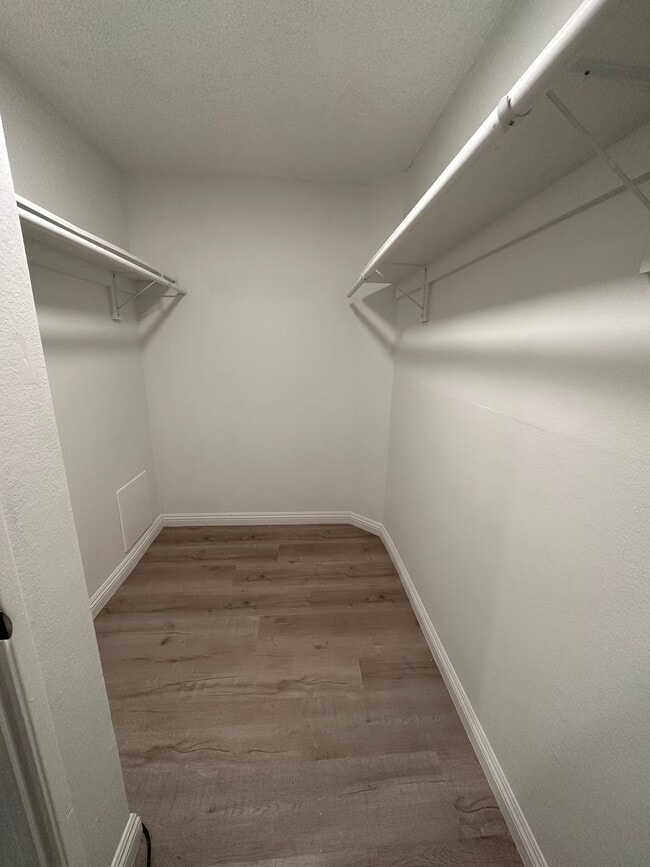 Walk-in Closet - Croft Apartments