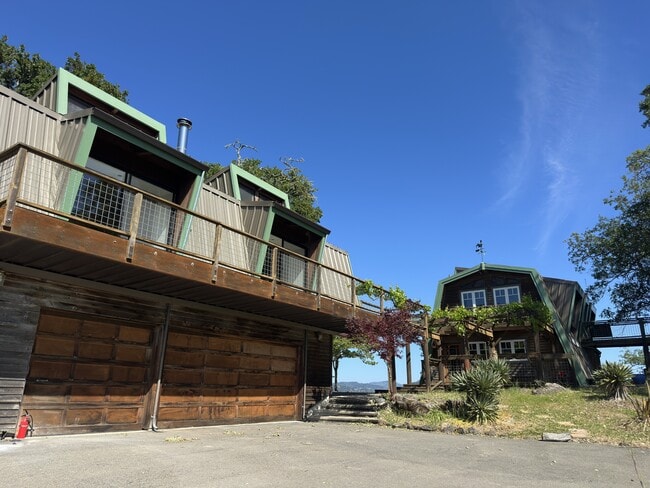 Building Photo - 2770 Leslie Rd