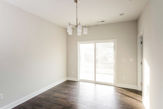 Building Photo - 405 Trevally Ct