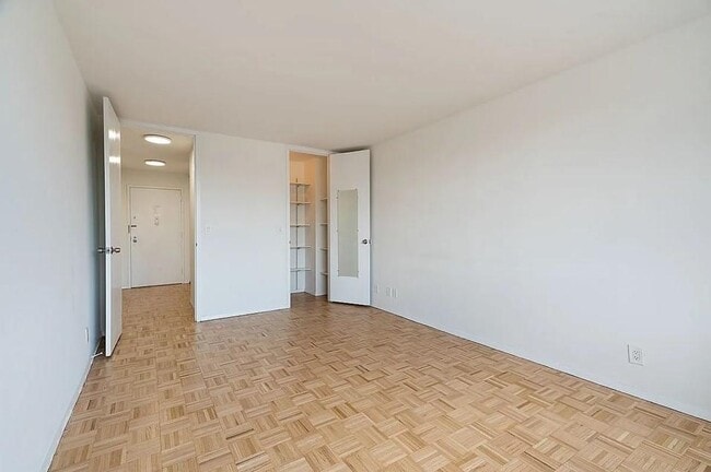 Building Photo - 1 Irving Pl