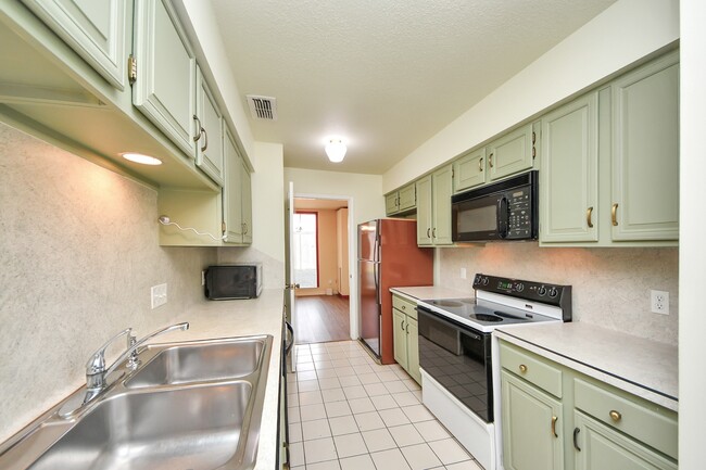 Building Photo - 3021 Teague Rd