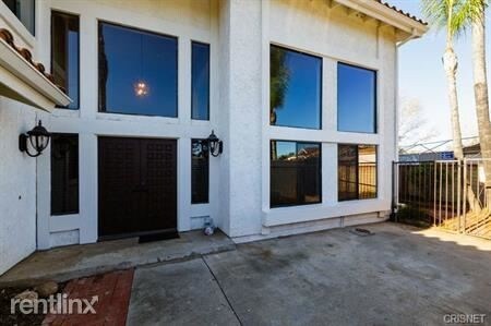 Building Photo - 5 br, 3 bath House - 806 Mellow Ln