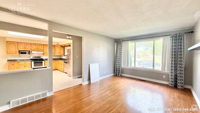 Building Photo - 1-37 Montcalm Dr