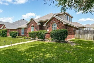 Building Photo - 3914 Randall Ln