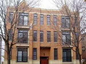 Building Photo - 3112 N Racine Ave