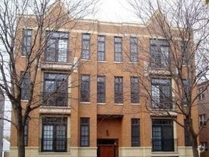 Building Photo - 3112 N Racine Ave