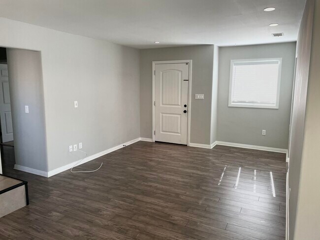 Foto del edificio - 2116 Clover St