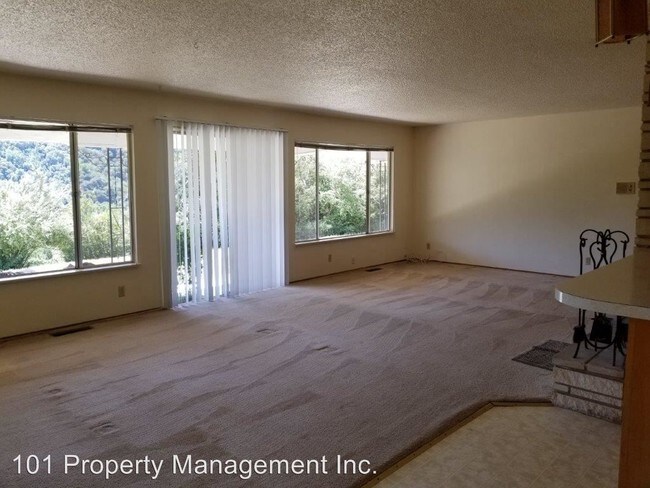 Building Photo - 3 br, 2.5 bath House - 18201 Hwy 101 S