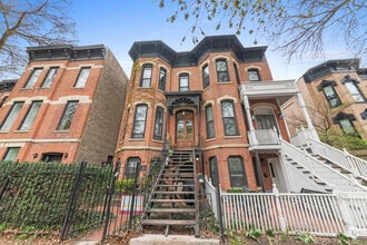 Building Photo - 2050 N Bissell St