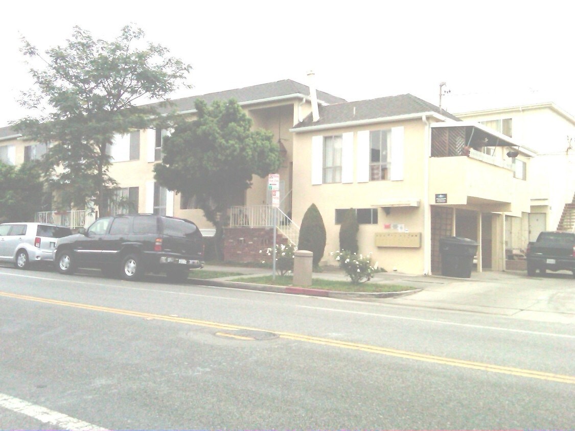 Primary Photo - 828 Arizona Ave
