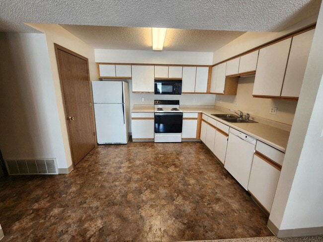 Building Photo - 923 Boston Way