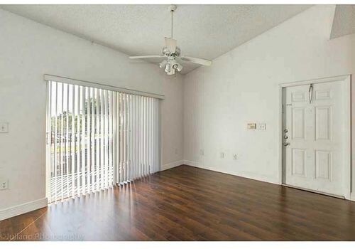 Building Photo - 2031 NW 96th Ter