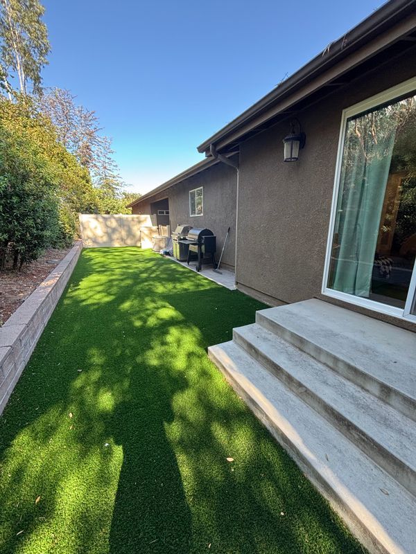 Foto del edificio - 13758 Lakeview Ct