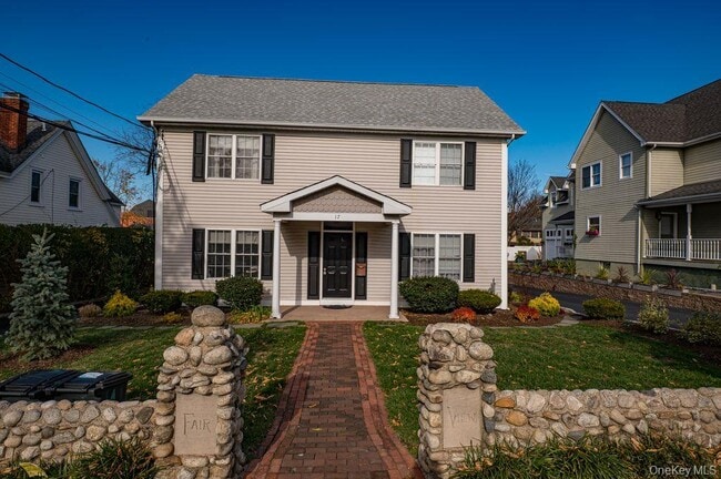 Foto del edificio - 17 Fairview St