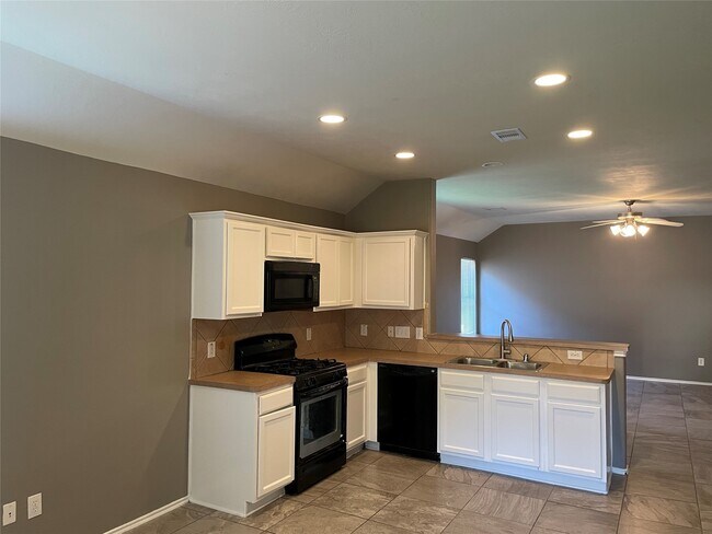 Foto del edificio - 14019 Concord Meadow Ln