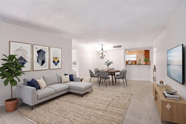 Building Photo - 4205 N University Dr