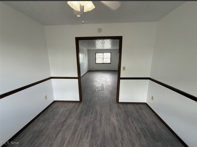 Foto del edificio - 8421 Colwyn Ct