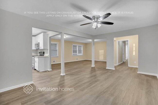 Building Photo - 5 Fern Cir
