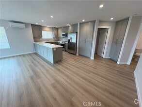 Building Photo - 648 Napa Ave