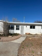 Building Photo - 2340 Avenida de las Campanas