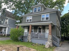 Building Photo - 439 Valley S Dr