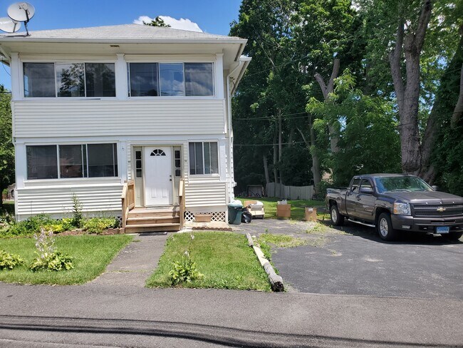 Building Photo - 77-79 Heminway Park Rd