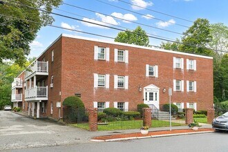 Building Photo - 276 Albion St