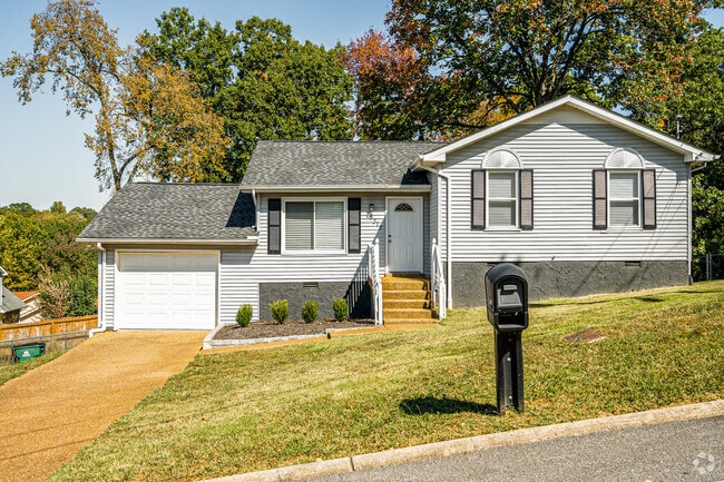 Building Photo - 5317 Ashlawn Dr