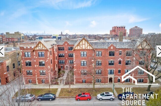 Building Photo - 1819 W Leland Ave