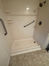 Building Photo - 216 Clower Ave