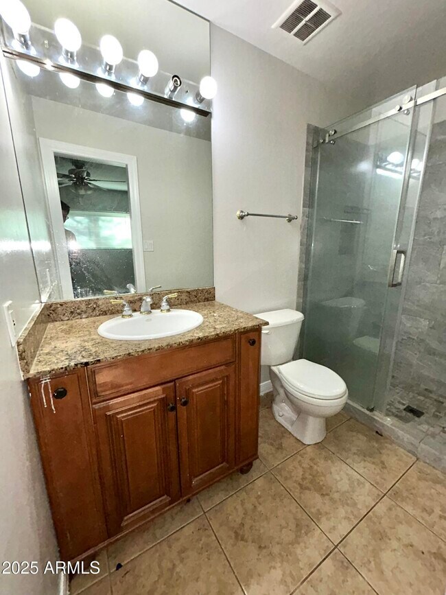 Foto del edificio - 6408 S Newberry Rd