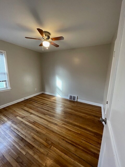 Foto del edificio - 22773 Brittany Ave