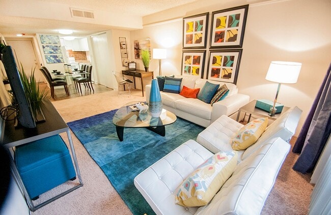 Open Floor Plan - Lake Towers