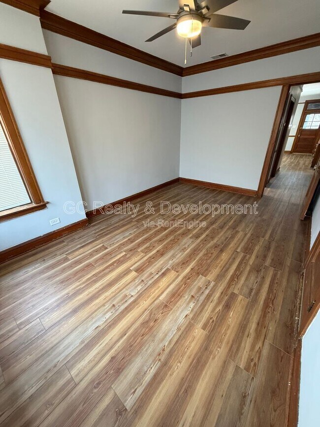 Foto del edificio - 4342 S Whipple St