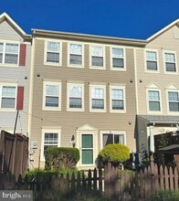 Building Photo - 4971 Clarendon Terrace