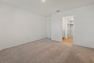 Building Photo - 17194 Quaking Aspen Ln