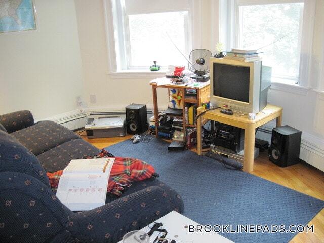 Foto del edificio - 19 Fairbanks St