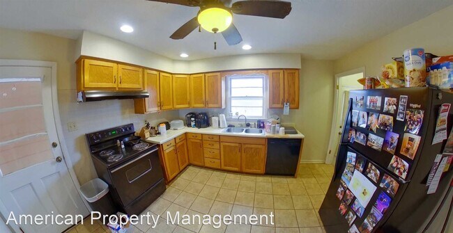 Building Photo - 4 br, 2 bath House - 1412 Jarvis Dr