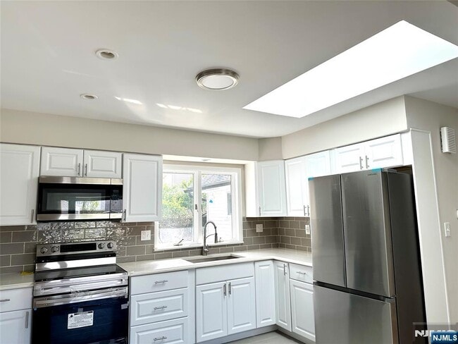 Foto del edificio - 41 Woods Ave