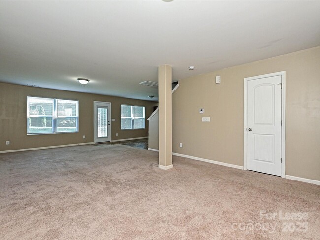 Building Photo - 104 Mulligan Dr