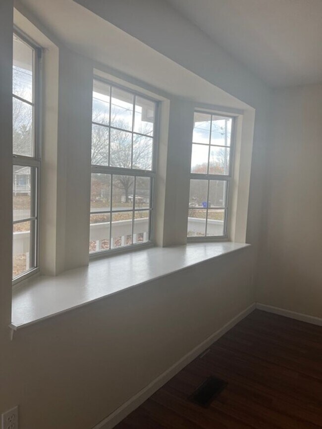 Foto del edificio - 3250 Somerset Dr SE