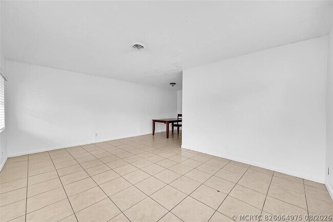 Foto del edificio - 1218 NW 6th Ave