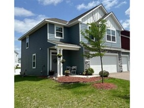 Building Photo - 11242 131st Cir N